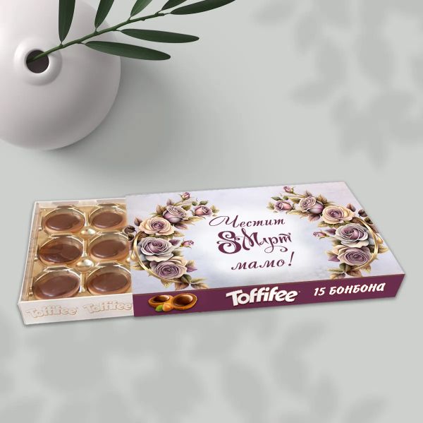 Подарък за 8 март  бонбони Toffifee за мама