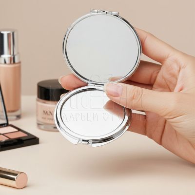 Стилен подарък за учителка – огледало с персонализация