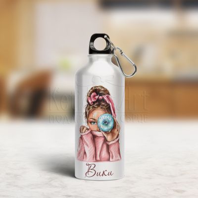 Персонализирана бутилка за вода – Момиче с поничка